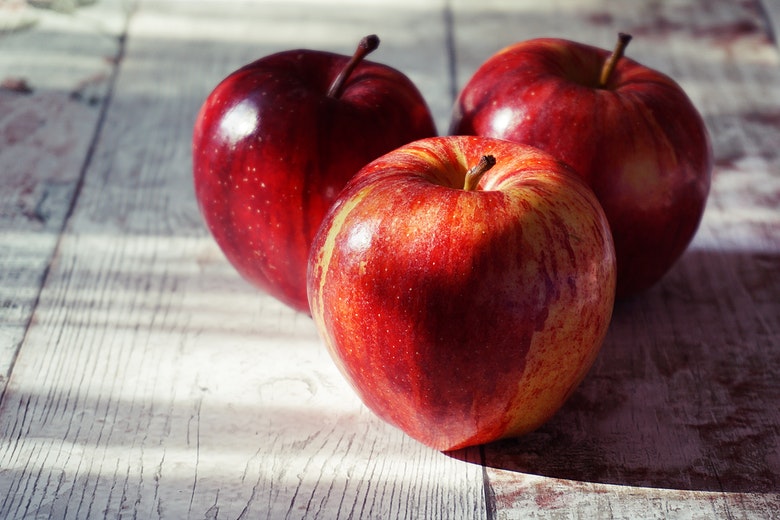 سرکه سیب برای درمان جوش پاپول 