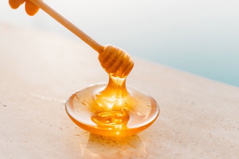 عسل برای سوزش سقف دهان