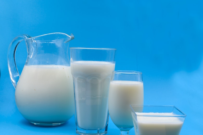 شیر برای تعادل مایعات در بدن